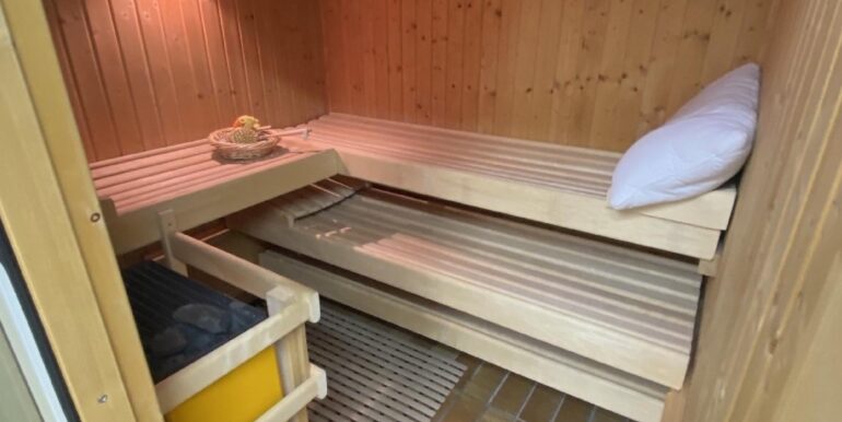 Sauna UG ...